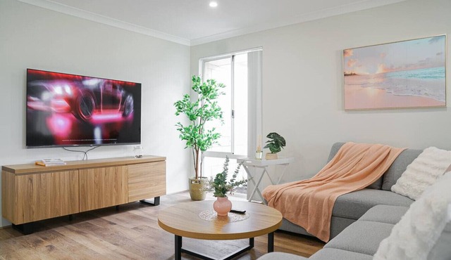 StayAU Pet-friendly Family`s Perfect Beach Getaway