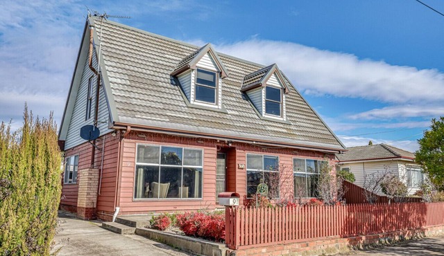 StayAU Private Two-Storey 6 Beds House Wendouree