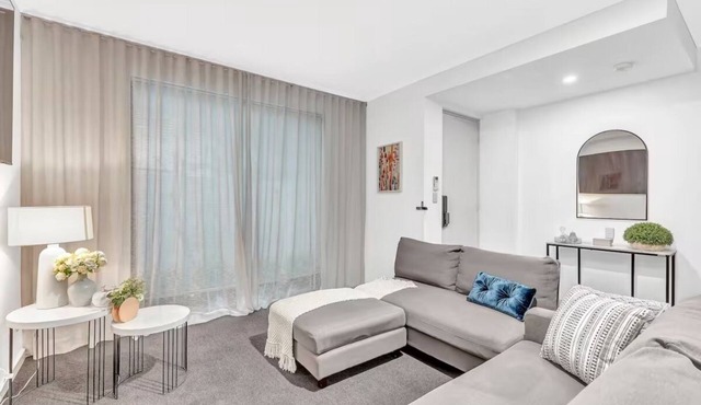 Stellar Apartments 3 bedroom apartment with rooftopviews overlooking the city