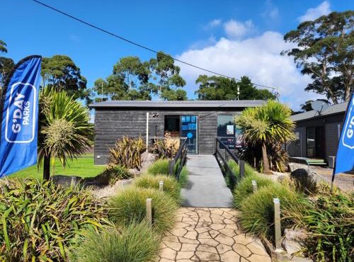 Strahan Beach Tourist Park