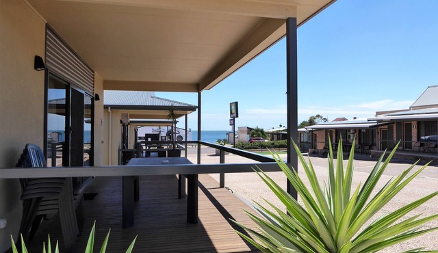 Streaky Bay Motel and Villas