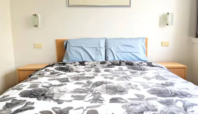 Studio Apartment in St Kilda next to Luna Park in St Kilda