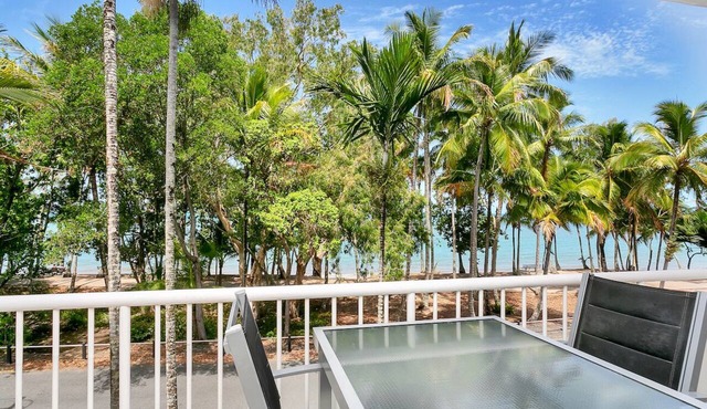 Stunning Apartment Right In Front Of The Beach!