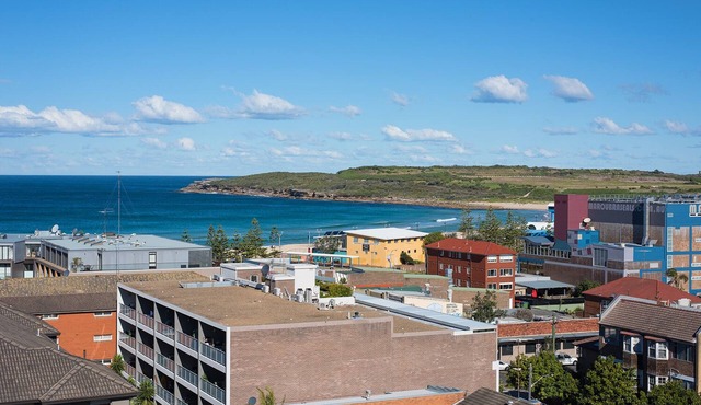 Stunning Ocean View Apartment H324