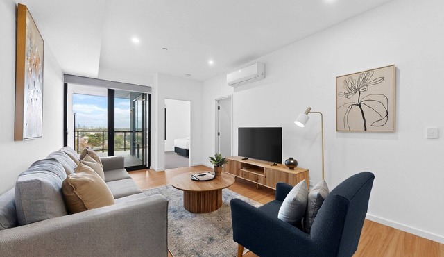 Stylish 2 Bed Apartment with New Furnishings