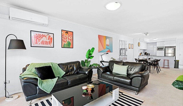 Stylish 2BR City Apartment | Balcony + Free Parking