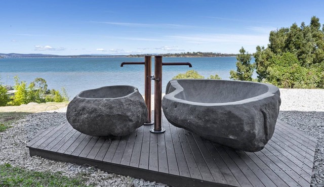 Stylish Home with Outdoor Area & Spectacular Views
