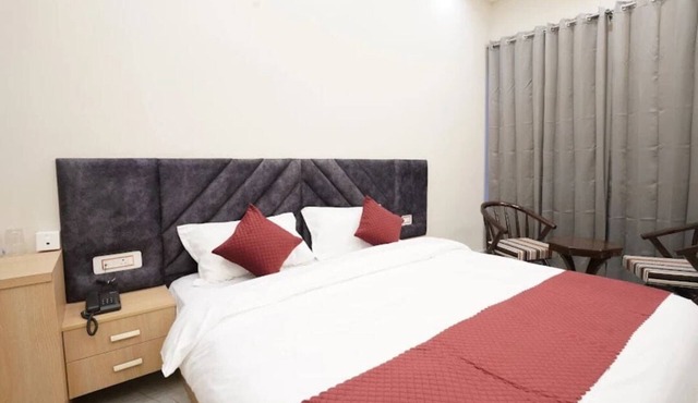 Su Casa Banquets and Hotel in Vikasnagar