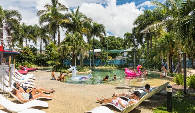 Summer House Cairns