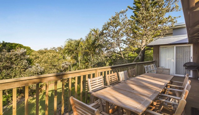 Summer Place - 24 Shearwater Street