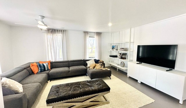 Summerland : Beachfront Retreat - Dogs welcome