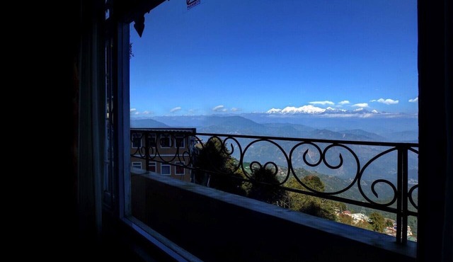 Summit Oakden Resort & Spa