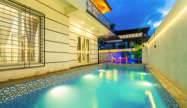 Sun Set Villa in Mawal