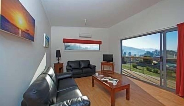 Sunrise Cottage, Huon Valley