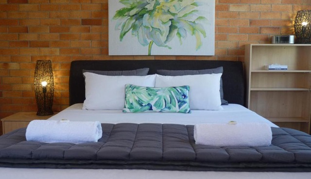 Sunseeker Motel