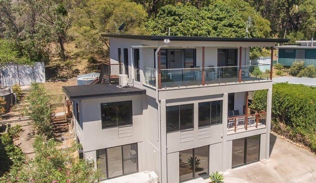 Sunset Beach House 1770