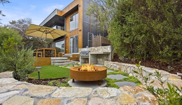Sunset on Moonah, Fingal - Set on picturesque Moonah Links estate with stunning views to Arthur's Seat