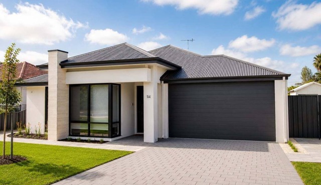 Sunset Shores | 4BR Pool Retreat in Busselton