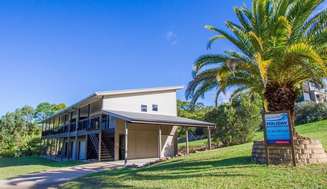 Surf Hunter - boat parking, walk to beach