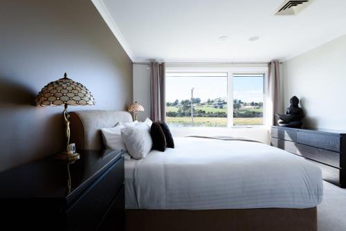 Tamar River Hideaway