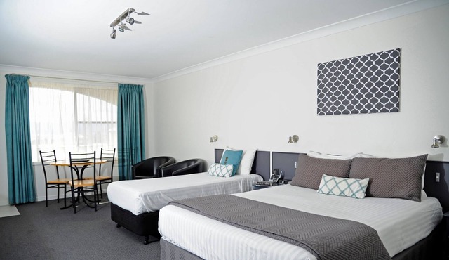 Tamar River Villas