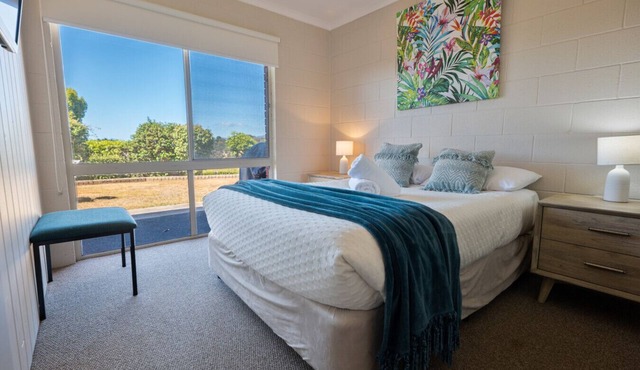 Tasman Villa @ The Blue Seas