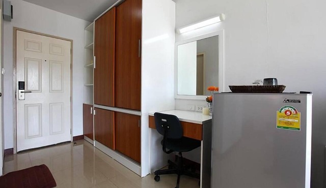 Taweesuk Residence in Samut Sakhon