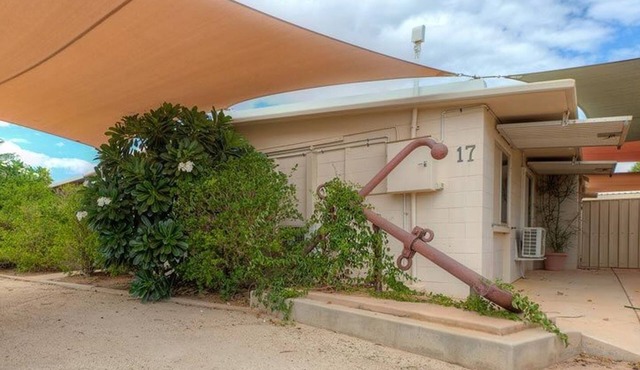 The Anchor - Top location in center of town with swimming pool