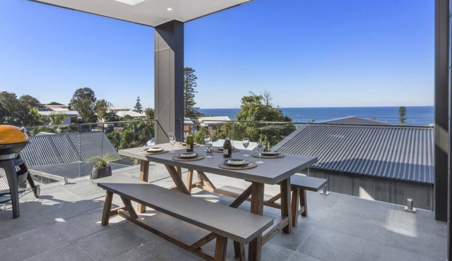 The Beach Pad in Coledale - 200m to Coledale Beach