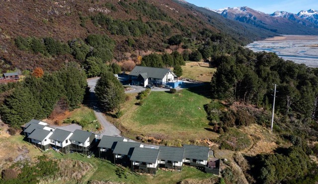 The Bealey Hotel in Arthur's Pass