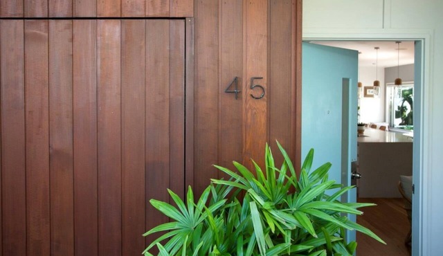 The Dicky Beach Hideaway