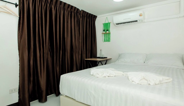 The Hostel Era in Bangkok