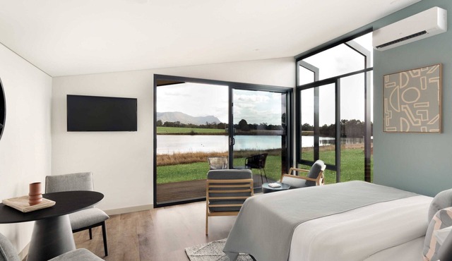 The Lane Retreat