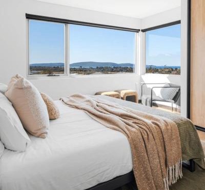 The Lookout, Albany Holiday House