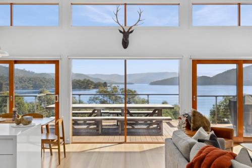 The Point Lakehouse Eildon