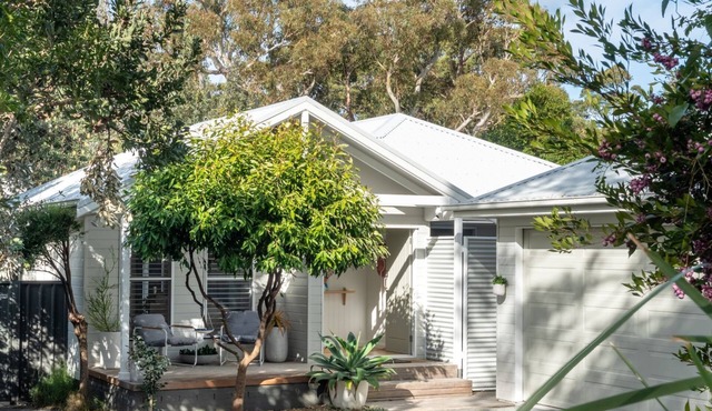The Salty Perch – coastal comfort just steps from the sand