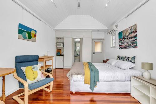 The Seaside Loft - A Breezy Beachside Lifestyle in Adelaide