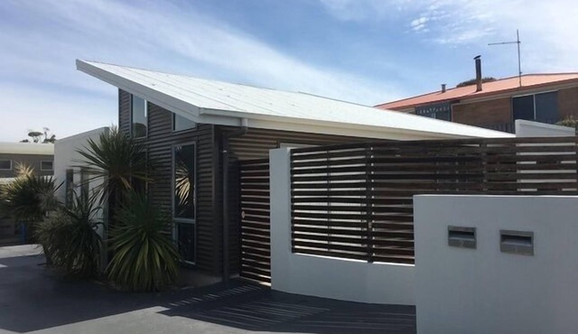 The Summer House- sunshine close to the beach