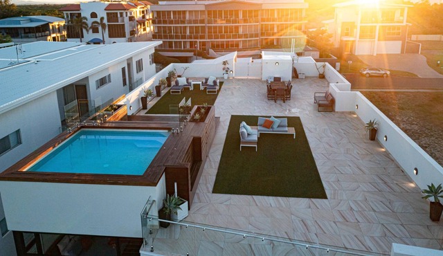 THE ULTIMATE BEACH FRONT ACCOMMODATION