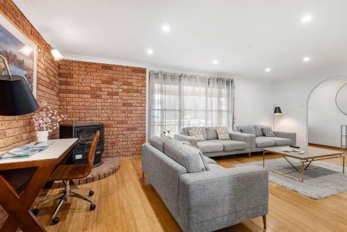 The Waters Edge - Pet Friendly with Fire Pit
