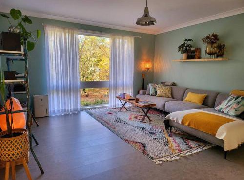 The Yellow Koala - Vibrant Home in Medlow Bath