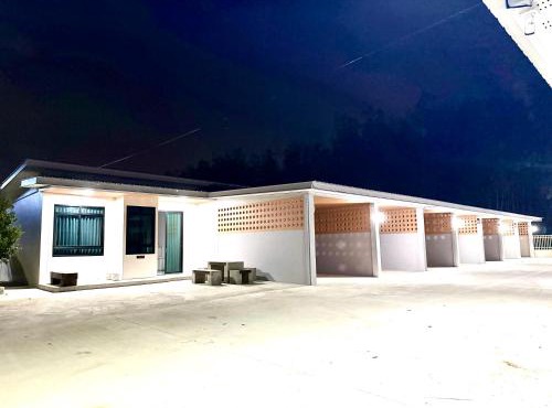 Third Space House in Ban Chak Phak Kut