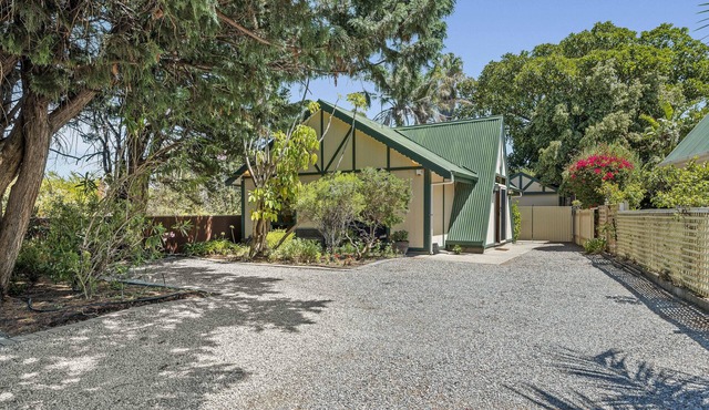 To Marlin & Will ~ Port Willunga - Unsophisticated & Kitsch Simplicity