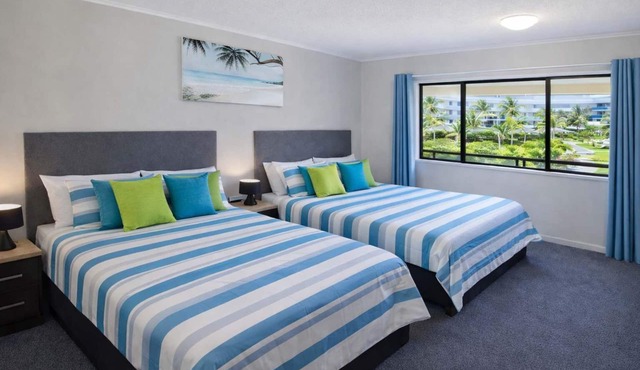 Townsville Studio Near Ferry, Marina & CBD