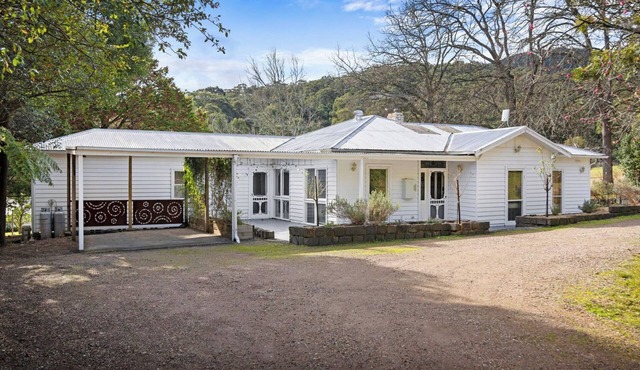 Trail Valley House