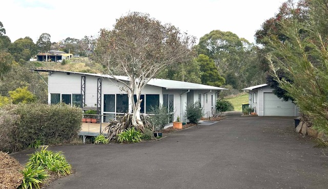 Tranquil Stay by the Tamar