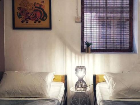 Treehouse Hostel
