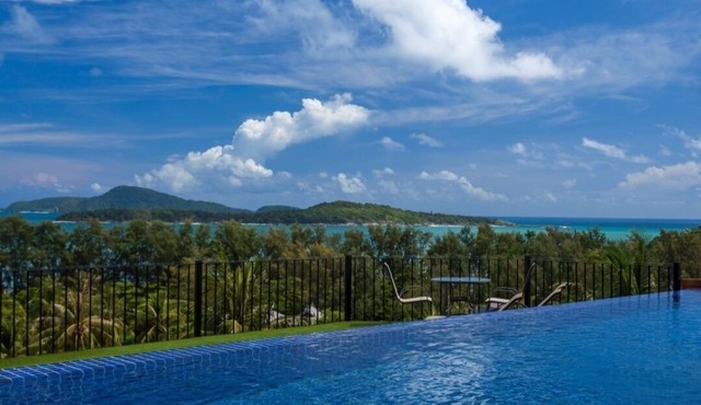 Turquoise View: 9 Bedrooms Seaview, Private Pool, near Rawai, sleeping 20+ in Tambon Rawai