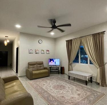 Twinnie Home-To-Stay in Muar