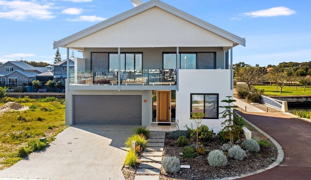 Two-Storey with Marina Views